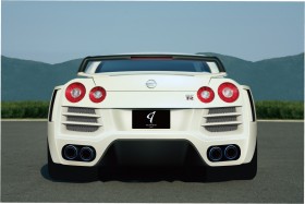 GALLANT ABFLUG GT-R35