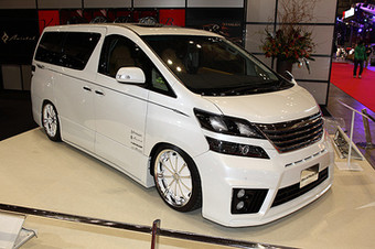 ADMIRATION RICERCATO VELLFIRE