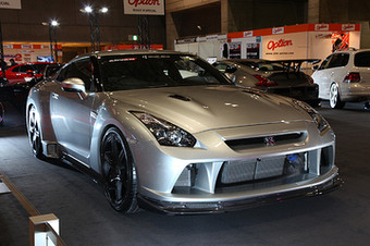 GALLANT ABFLUG GT-R35