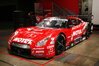 MOTUL AUTECH GT-R