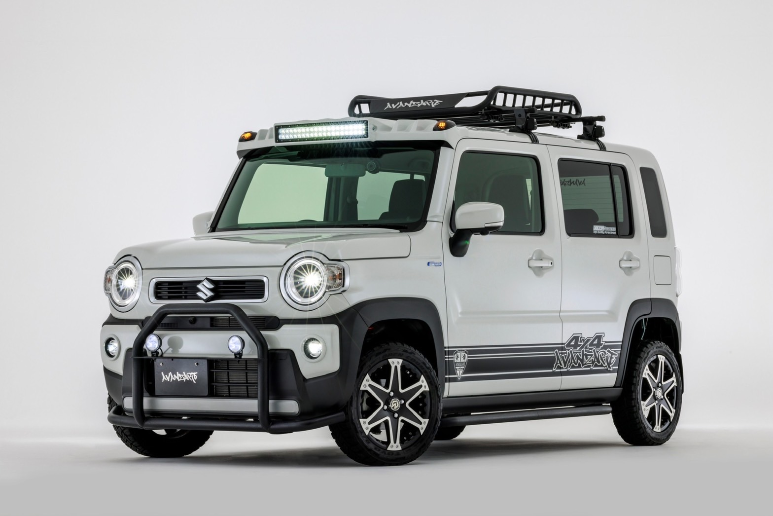 AVANZARE 4×4 HUSTLER