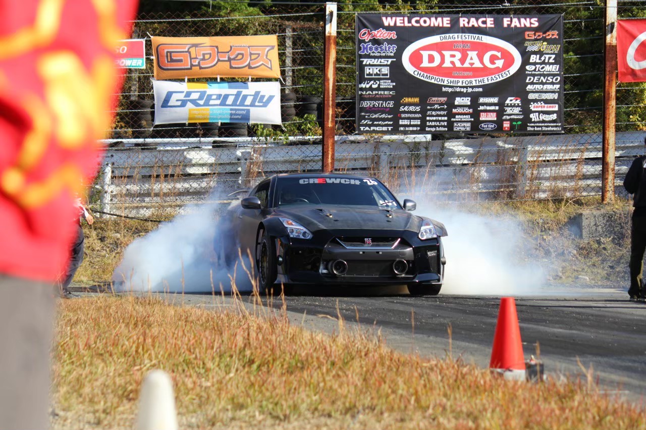 CREWCH★2000馬力R35