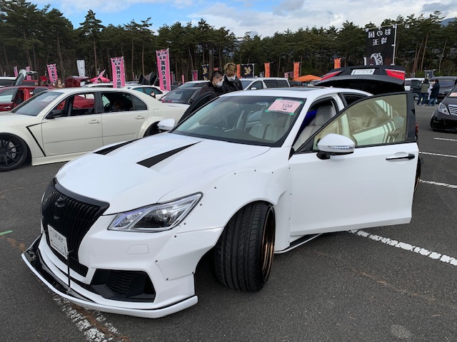 クラウンアスリート