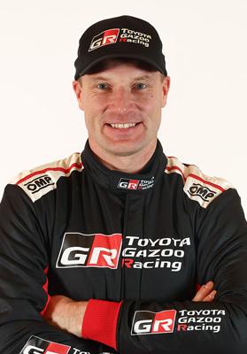 ヤリ-マティ・ラトバラ 代表