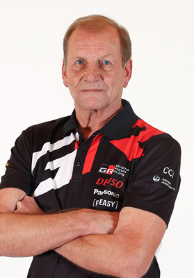 ユハ・カンクネン 代表代行